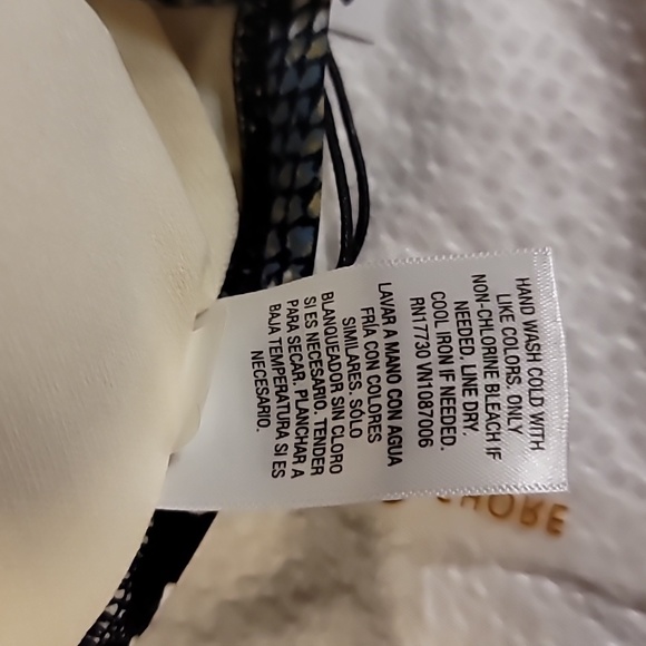 NWT SPORTS BIKINI BRA TOP REMOVABLE PADS ADJUSTABLE STRAPS SIZE SMALL - Picture 6 of 7